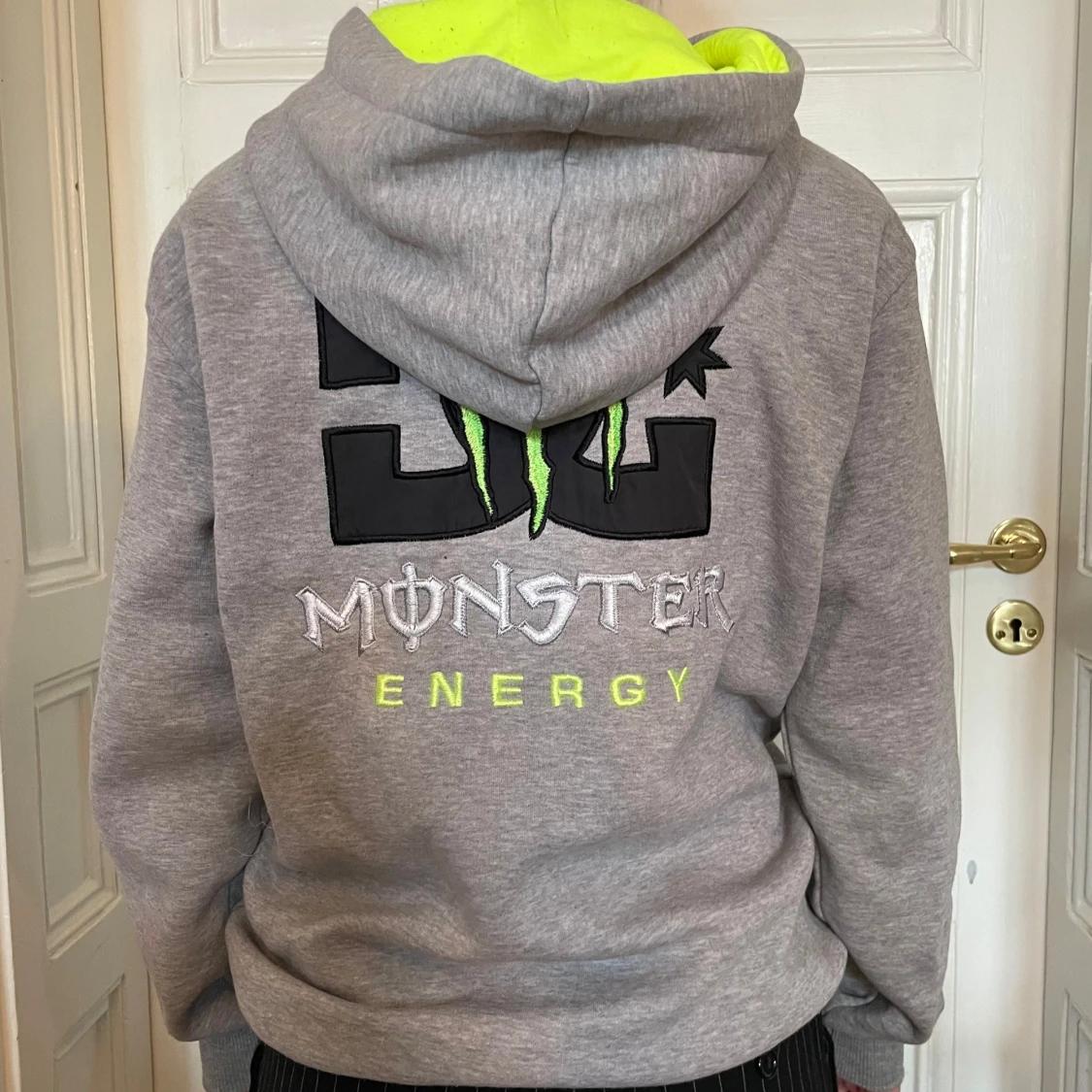 Grå DC x Monster hoodie med dragkedja