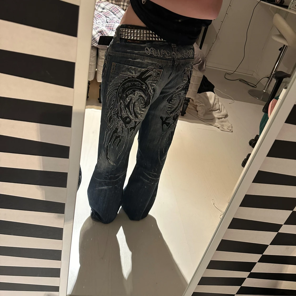 Blå baggy jeans med broderi - 1