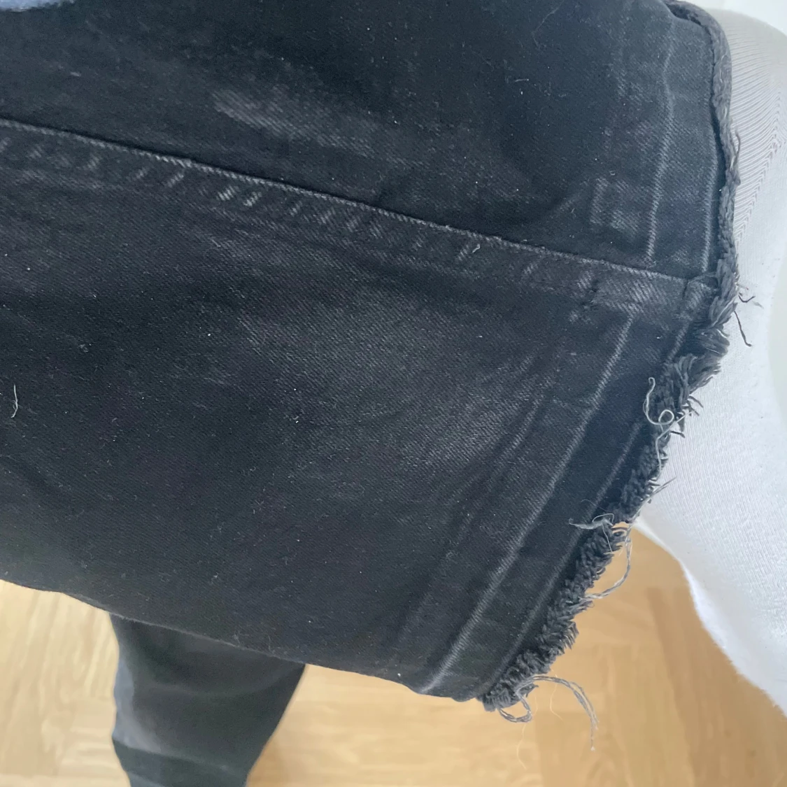 Svarta bootcut jeans - 2