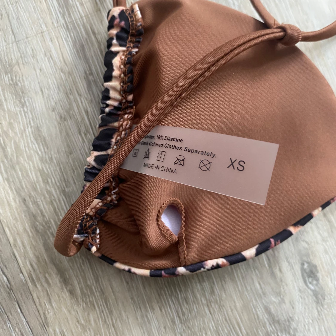 Leopardmönstrad bikini med knyt - 2