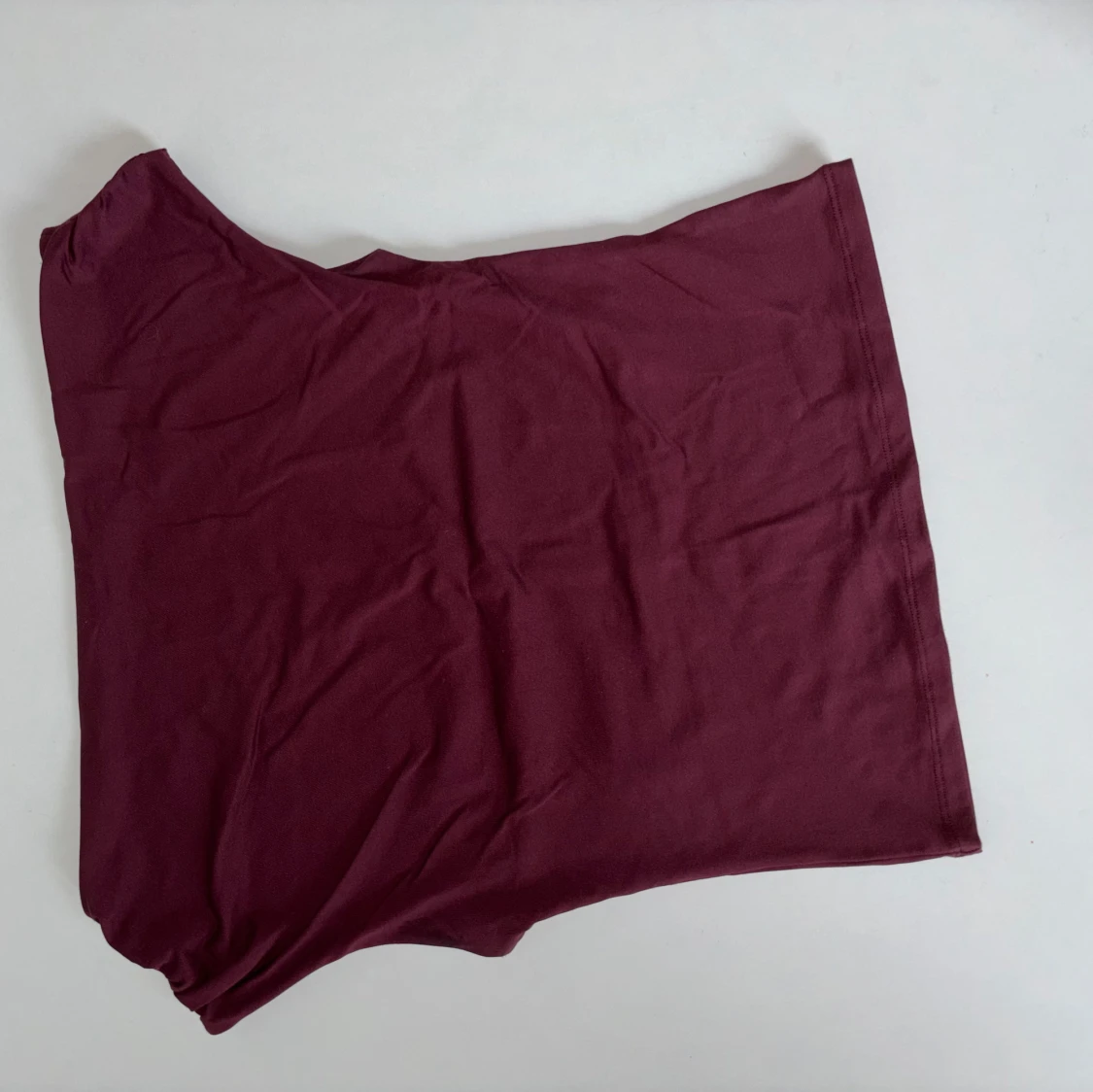 Burgundy festtopp - 1