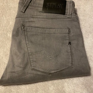 Replay anbass jeans  - Feta Replay anbass jeans 👖 dunder skick ✅ Skriv för frågor 