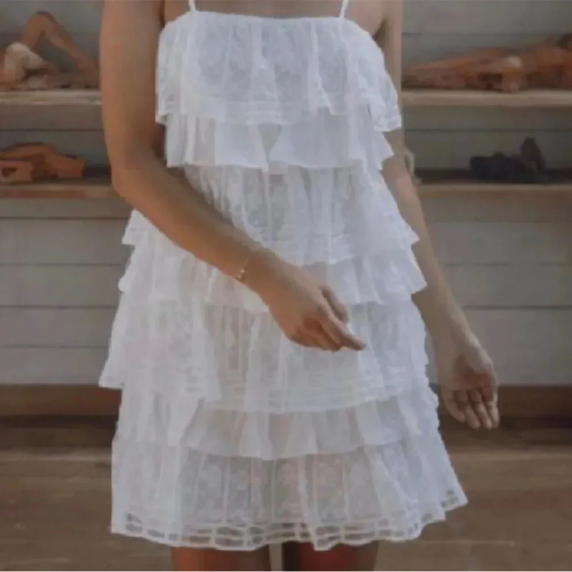 Vit spetsklänning🤍🤍🤍