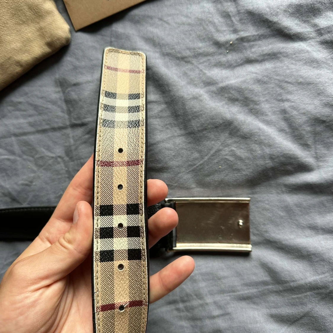 Burberry rutigt skärp i skinn - 1