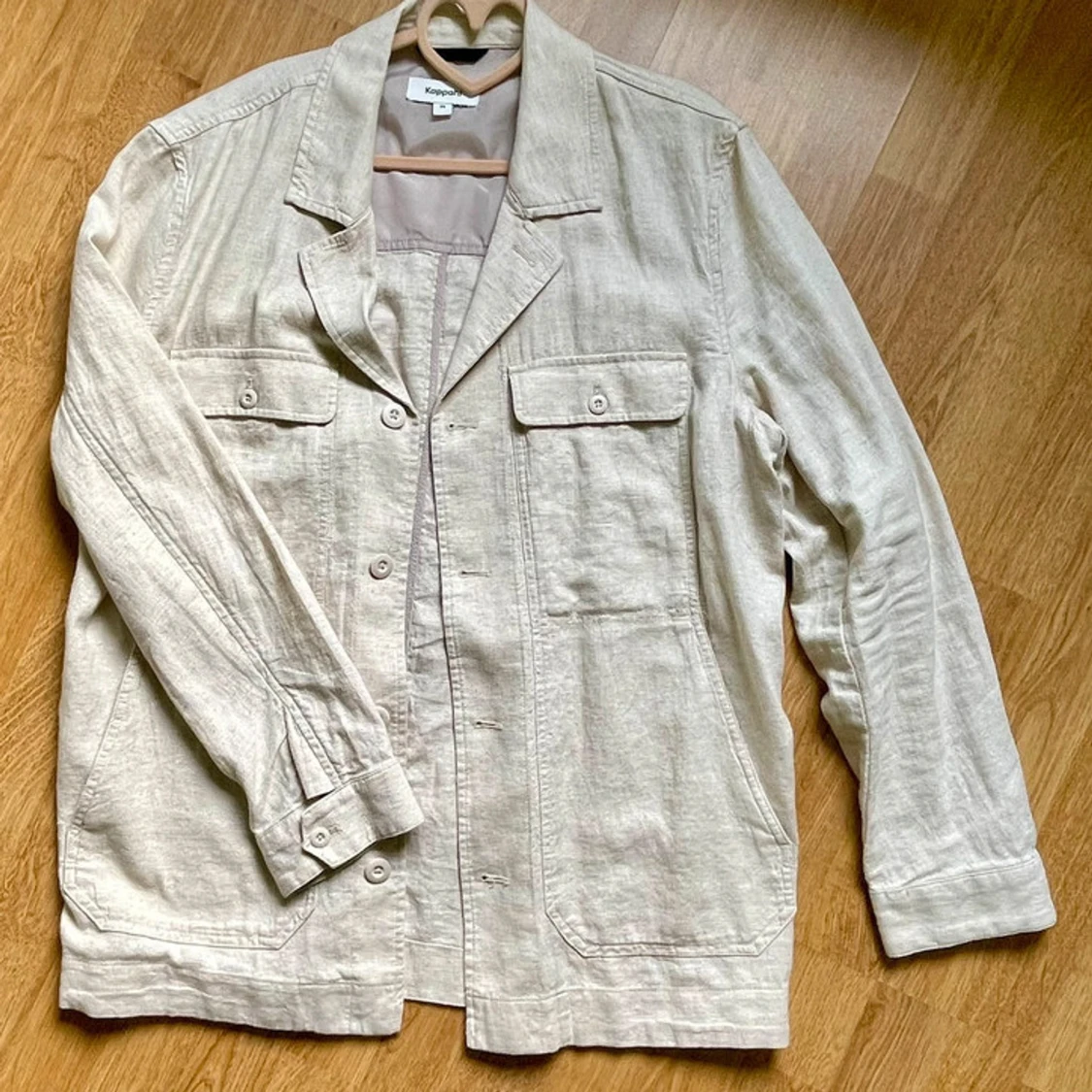 Beige overshirt från Kappahl i linne