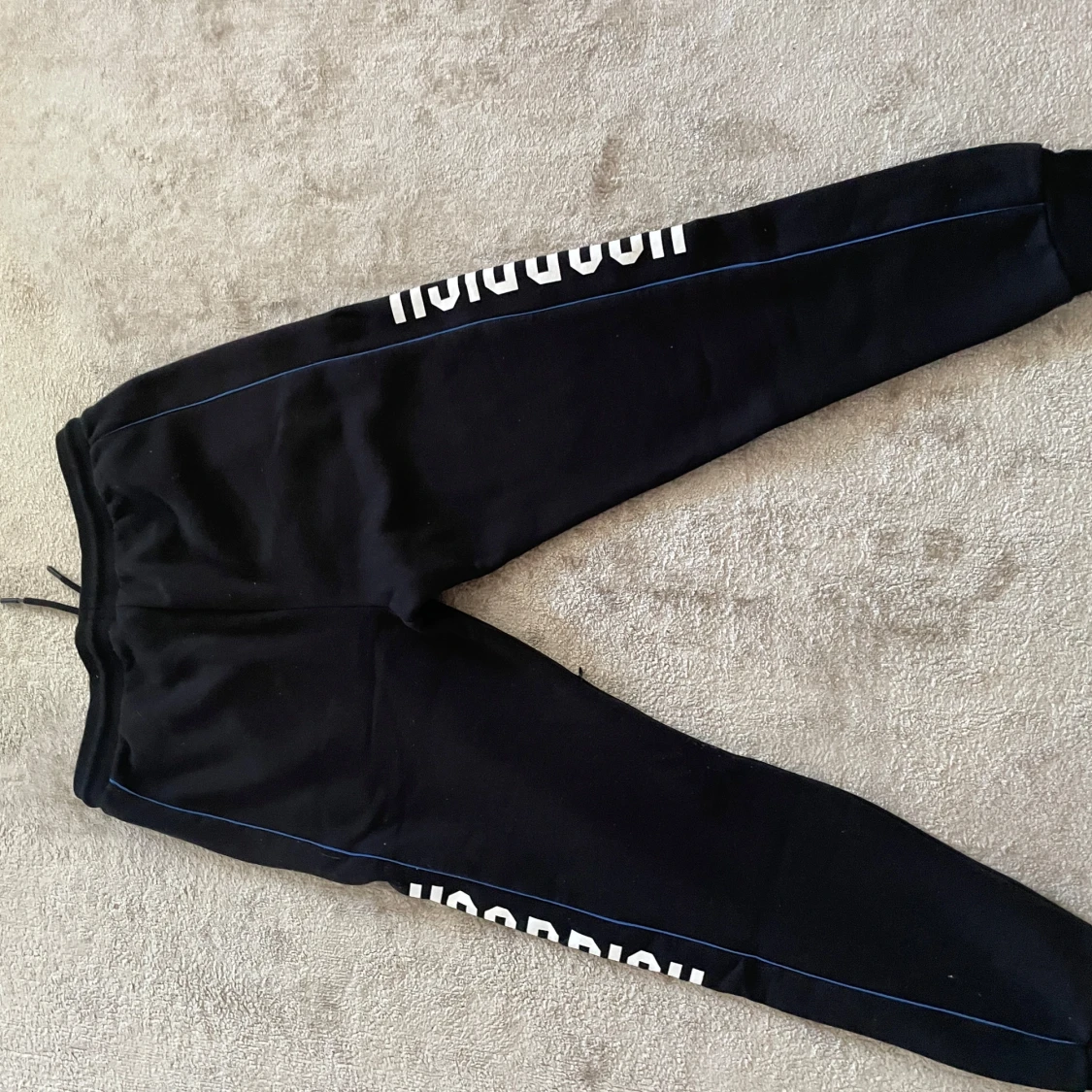 Svart Hoodrich tracksuit - 2