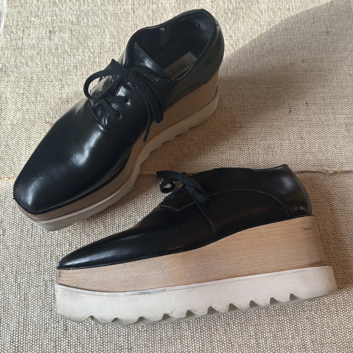 Stella McCartney svarta platåsneakers - 2