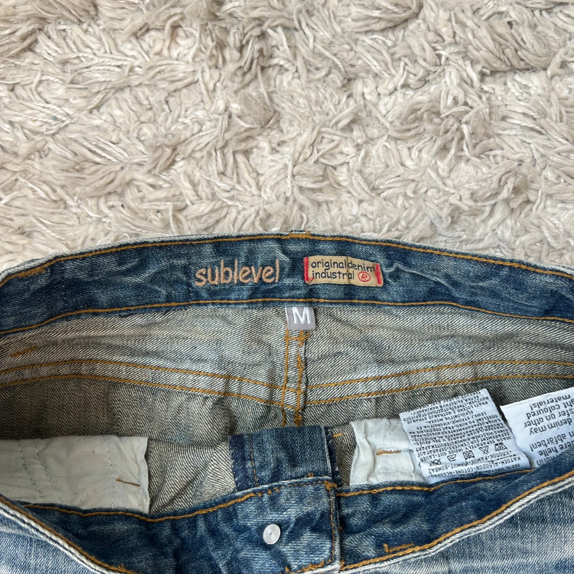 Lågmidjad jeanskjol - 3