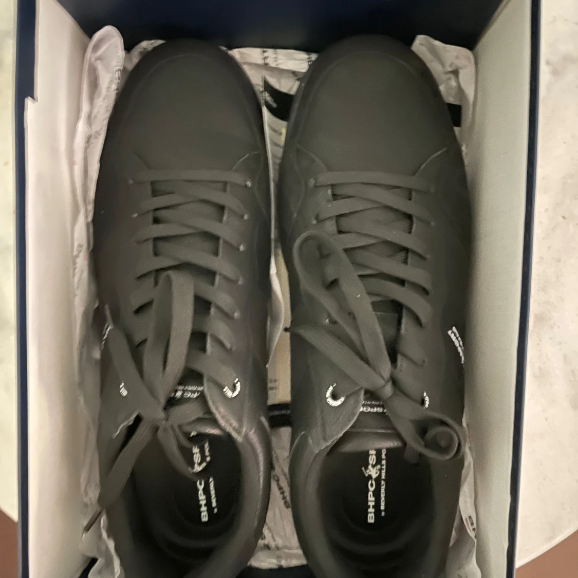 Svarta sneakers från Beverly Hills Polo  - 1