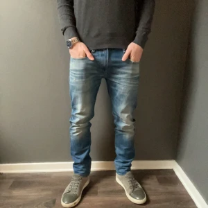 Replay - Replay Anbass // W31 L32 // Pris 399 // Skick 8/10 //Tveka inte på att höra av er vid frågor eller funderingar!