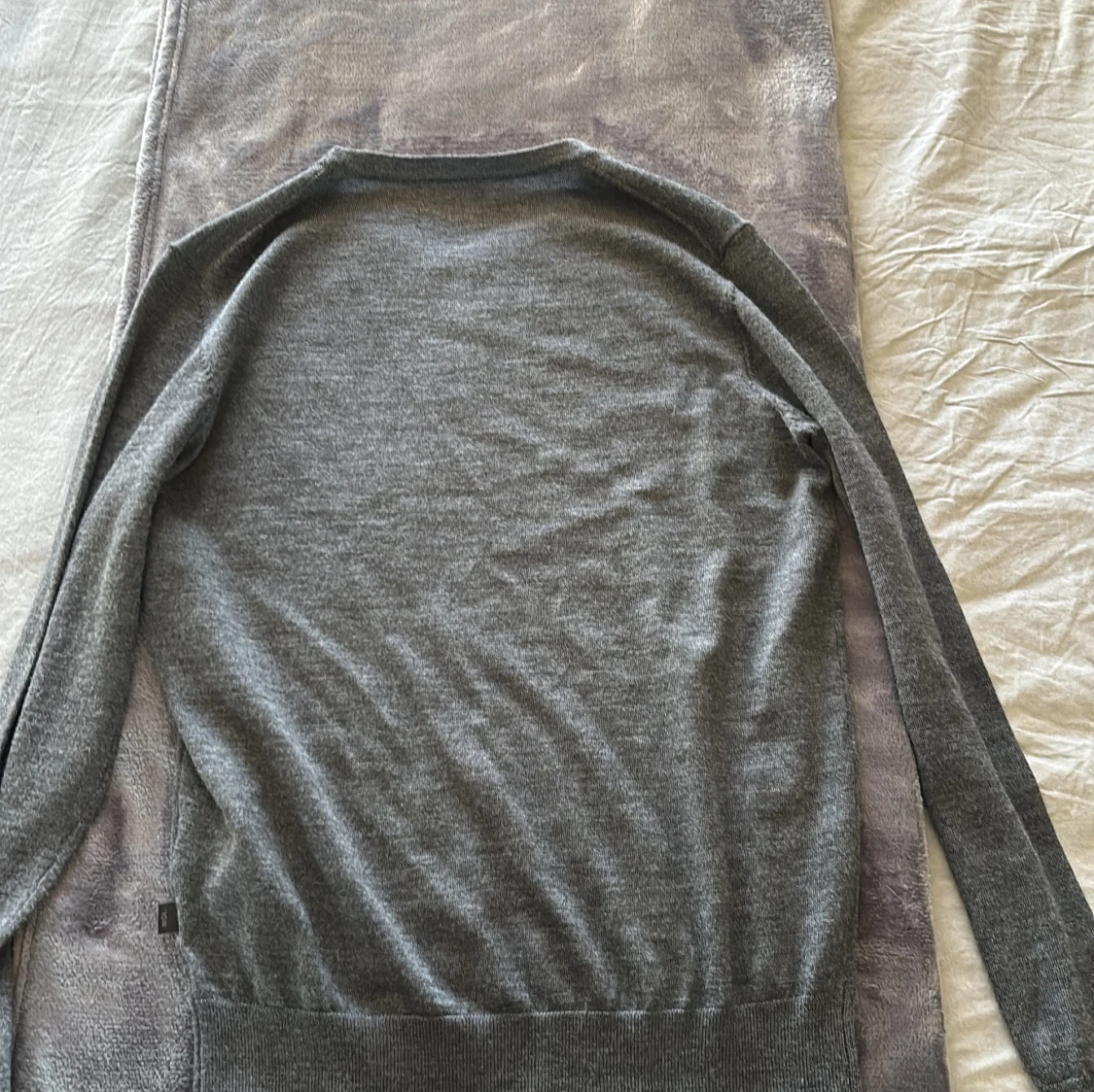 Grå tröja från Nordic Design Lab - 2