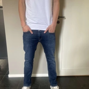 Replay jeans  - Säljer dessa replay jeans! Nyskick. Skriv vid fler frågor och funderingar!