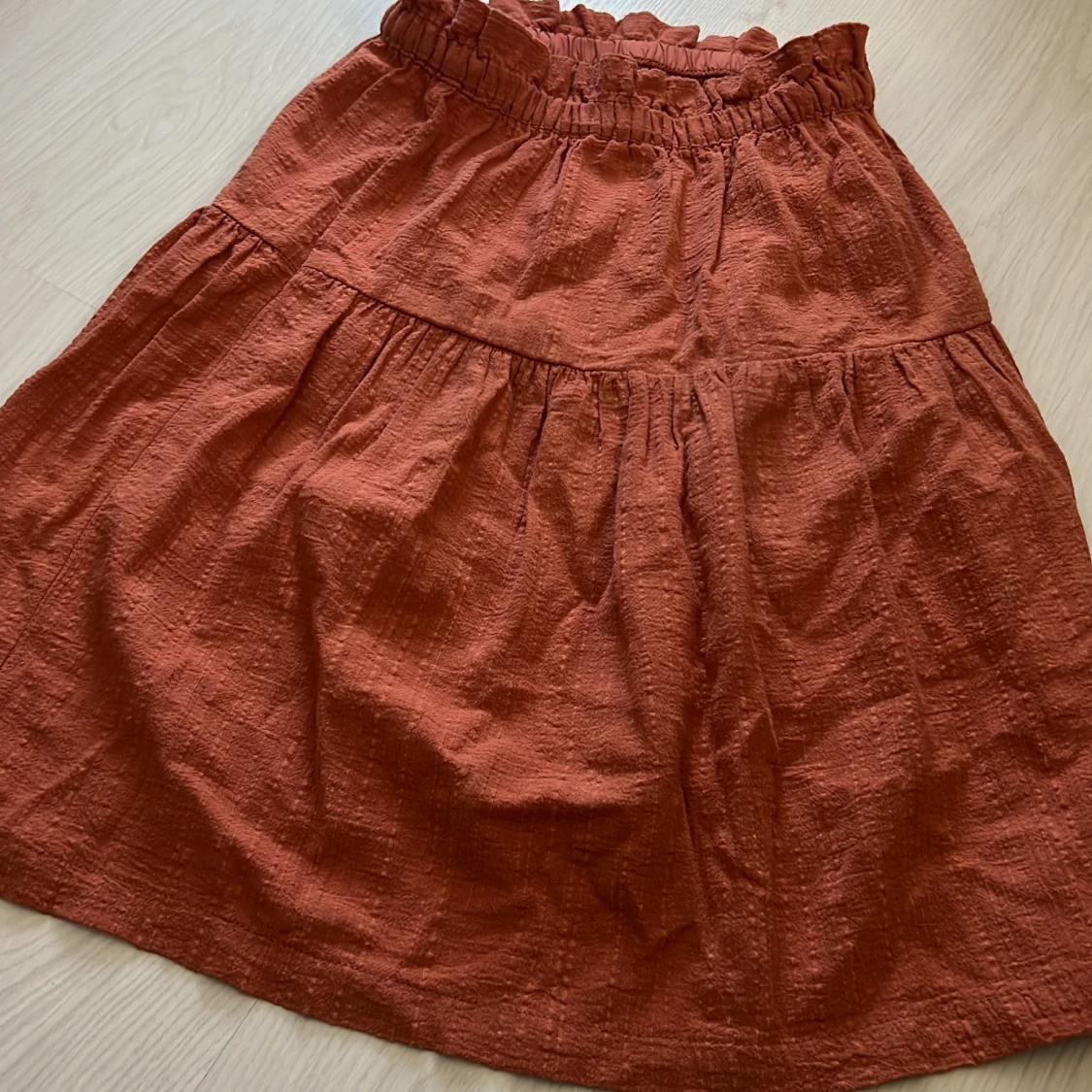 Rostfärgad kjol från H&M