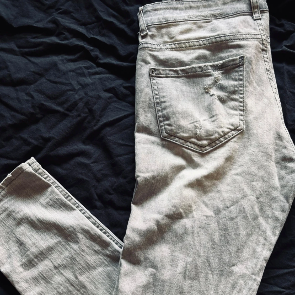 Ljusgrå jeansbyxor från Dsquared2 ICON