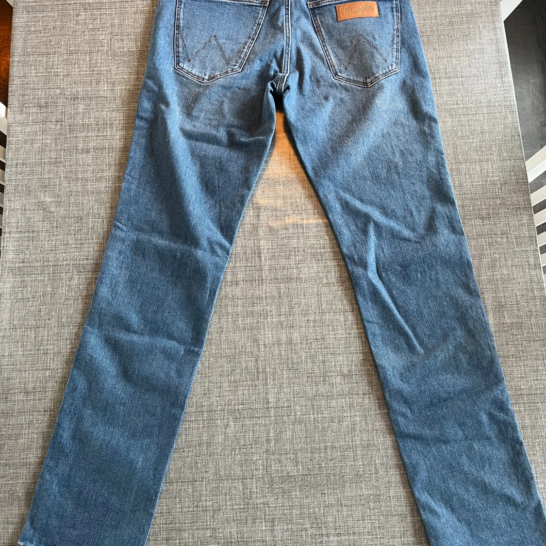 Blå jeans från Wrangler - 3
