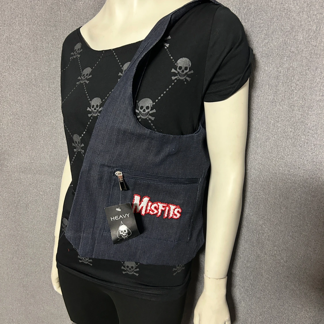 Mörkblå axelväska med Misfits-tryck - 1