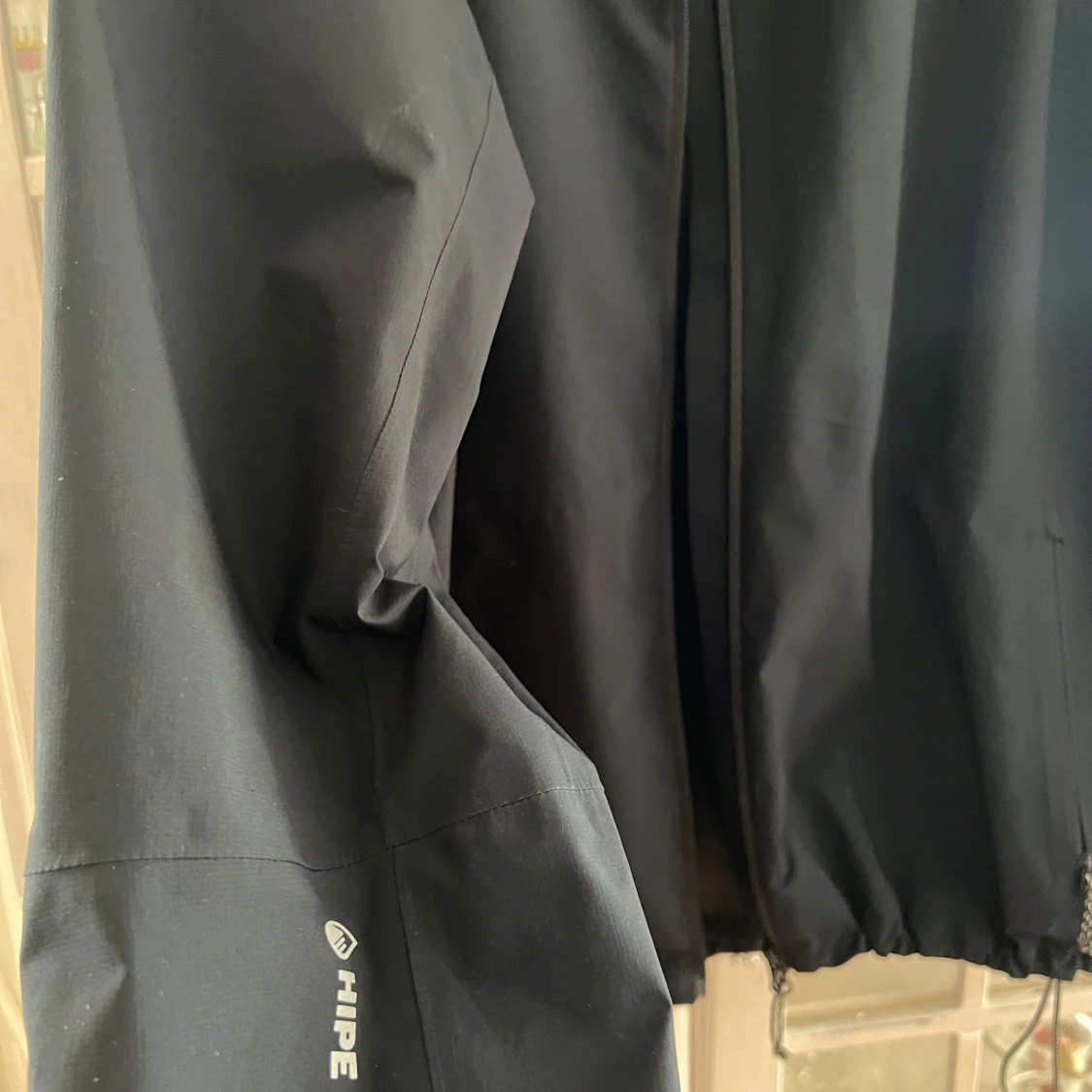 Svart vindjacka från Peak Performance - 3