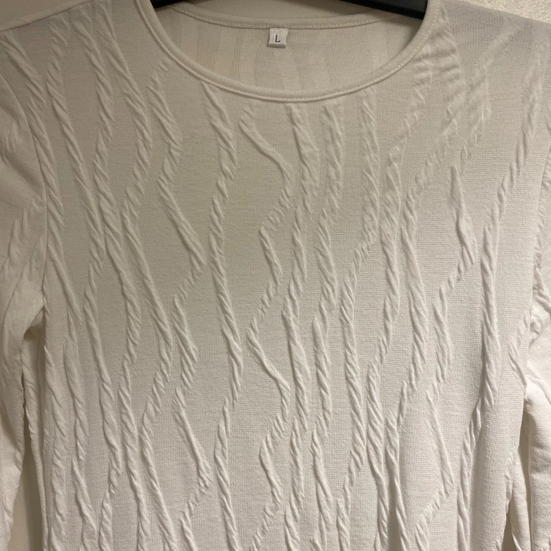 Vit långärmad långklänning storlek L men passar S  - 4