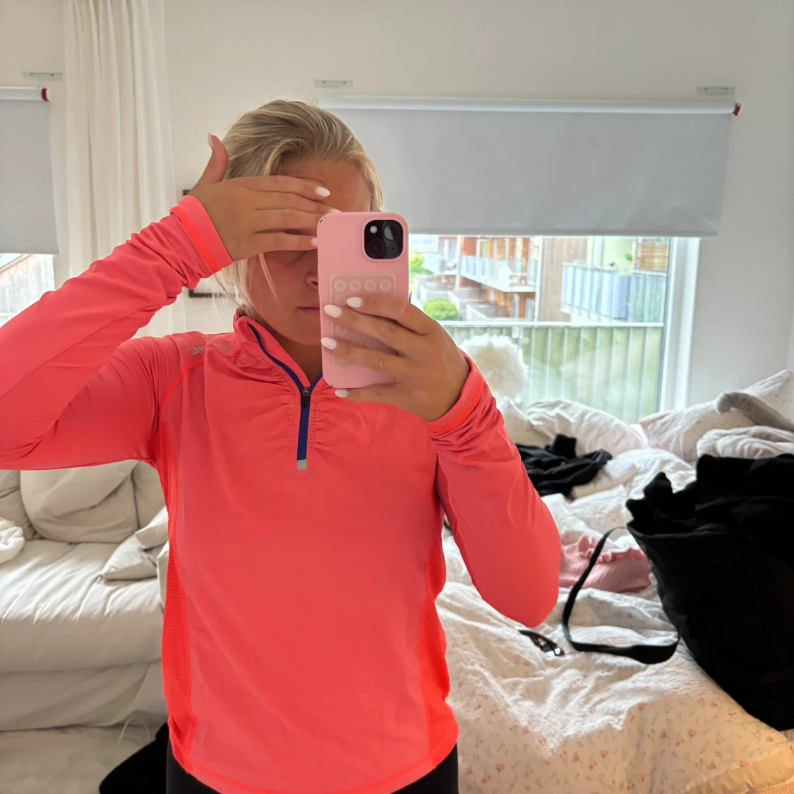 Rosa träningshoodie med half zip