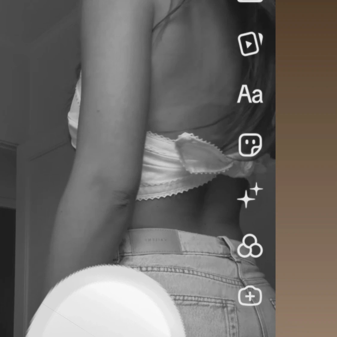 Vit halterneck med knytning bak - 2