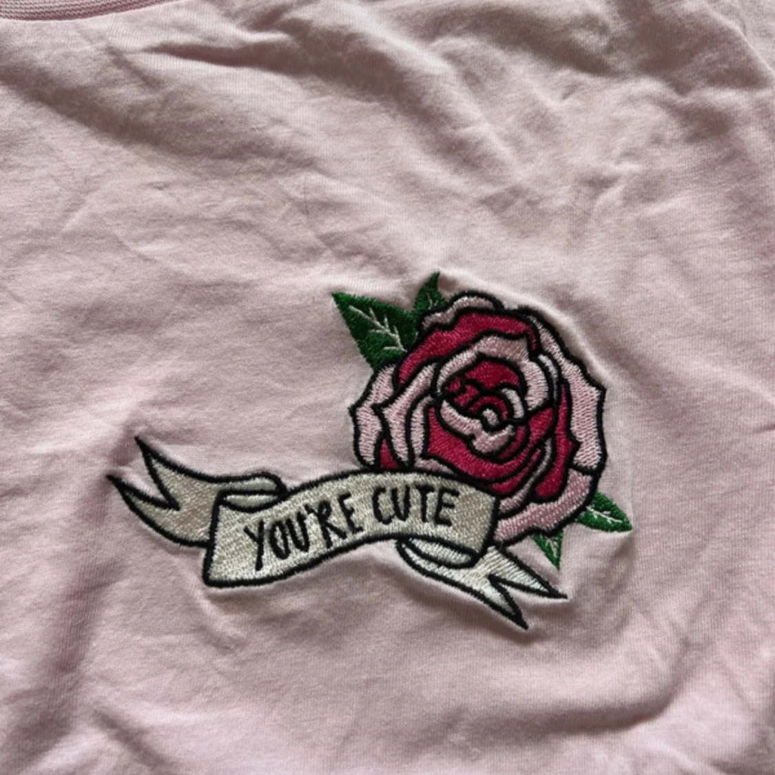 Rosa knyt-topp med broderad ros H&M - 3