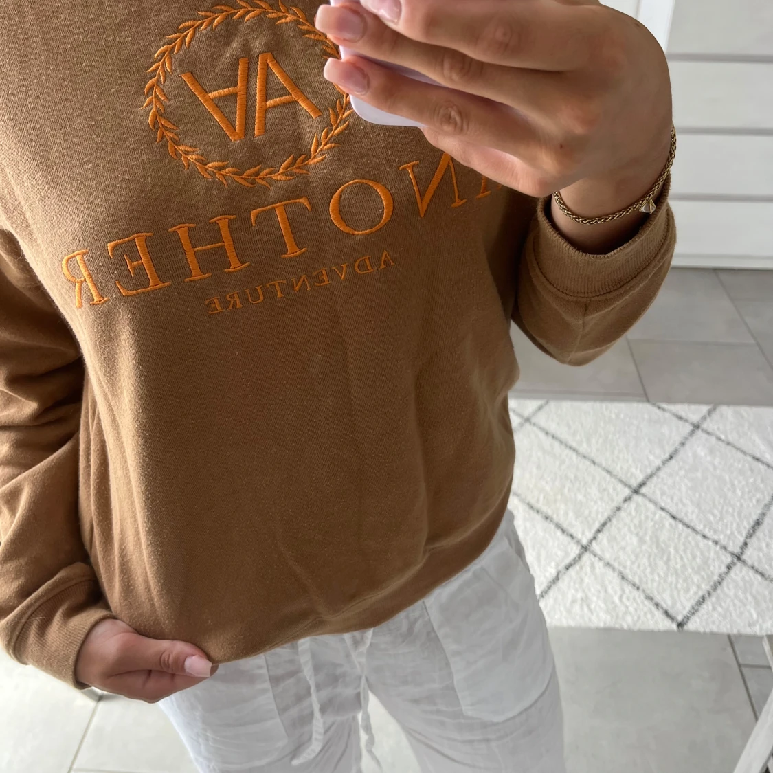 Brun sweatshirt från amisu  - 1