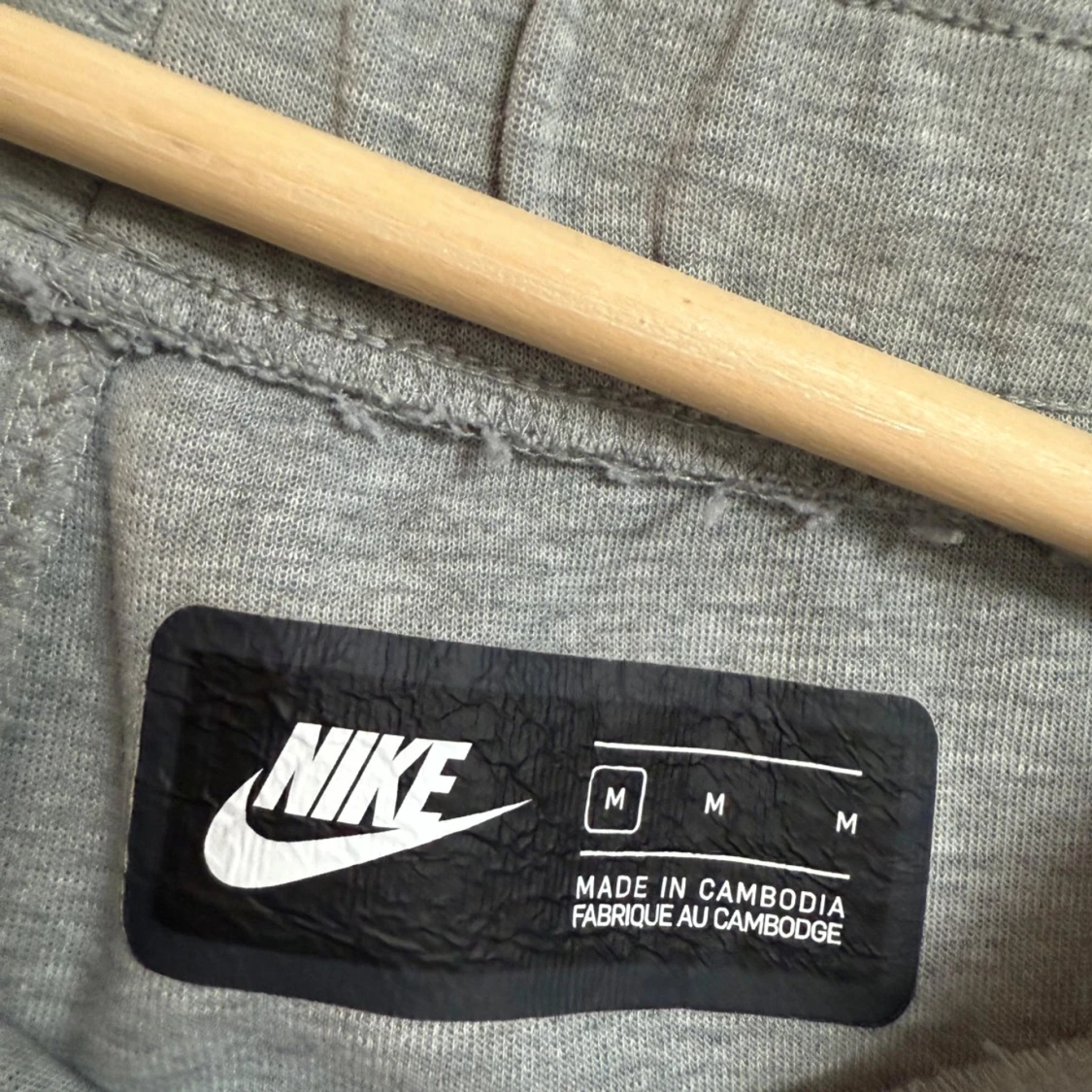 Grå Nike Tech Byxor  - 90