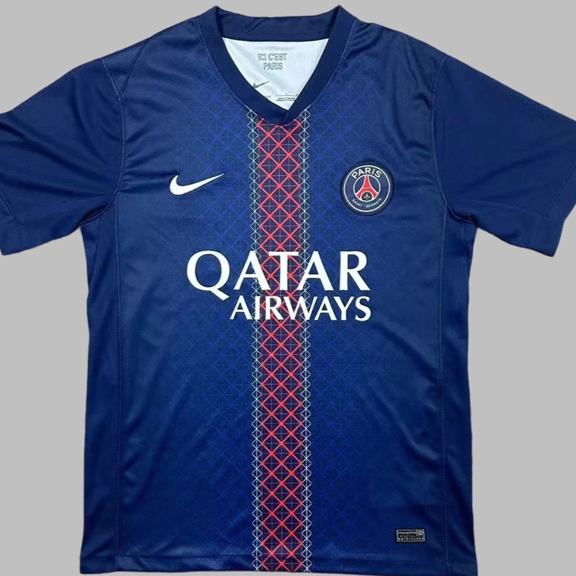 PSG hemmaställ 2025/26
