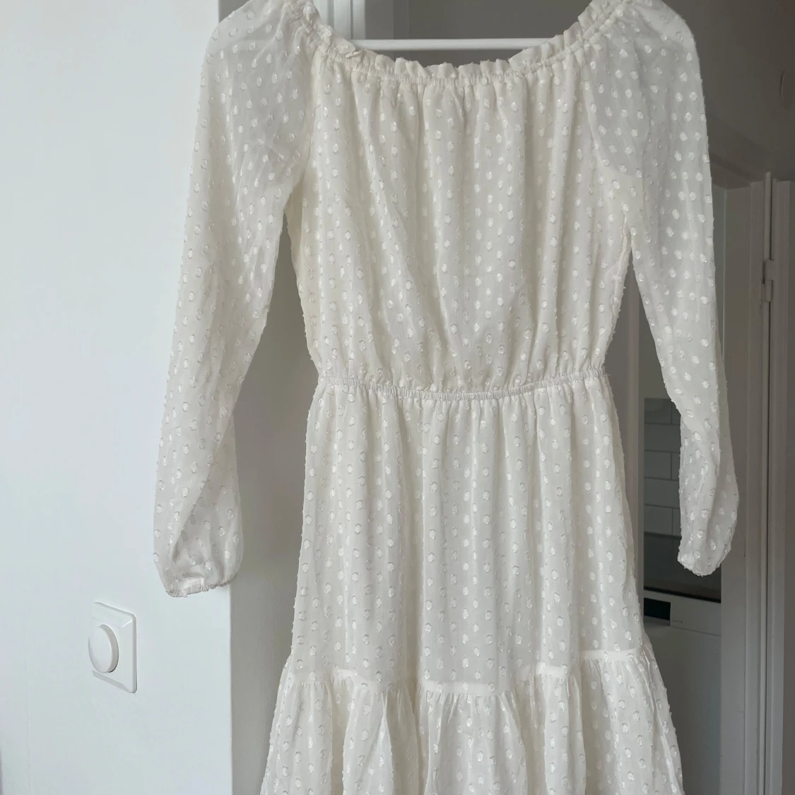 Vit klänning från H&M