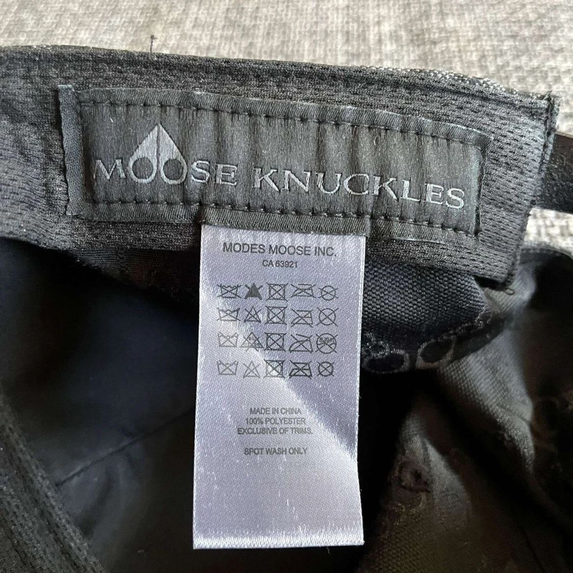 Svart keps från Moose Knuckles - 1