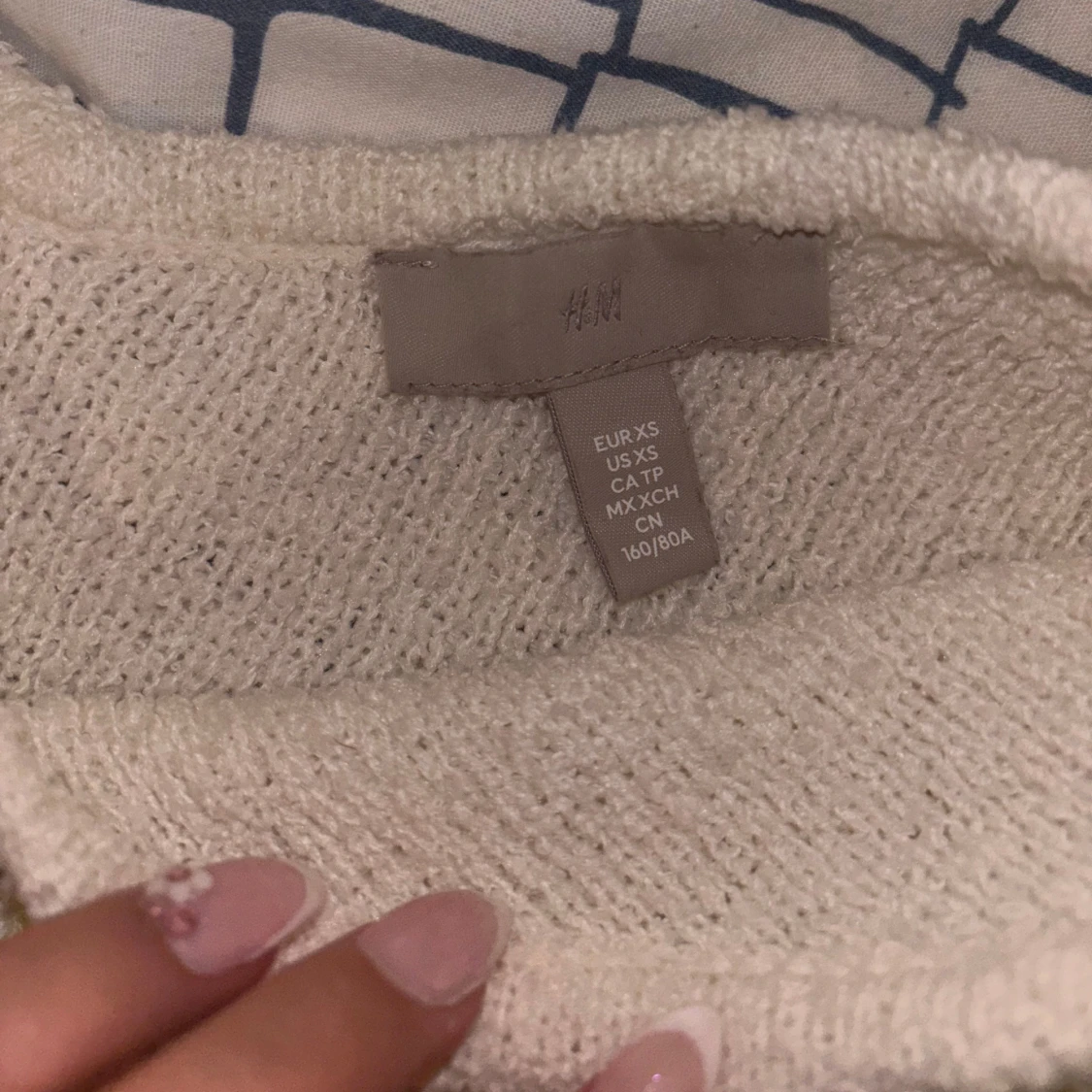 Vit stickad tröja - 2