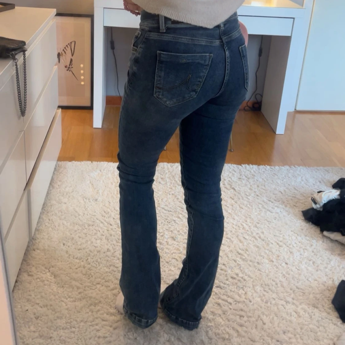 Blå bootcut jeans - 1