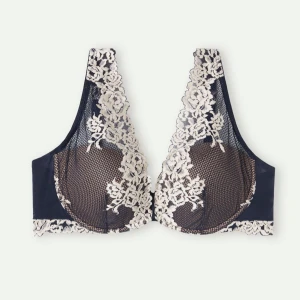 Itimissimi bh - Så fin bh i väldigt bra skick. Använd fåtal gånger då den eh passar. Nypris 520kr