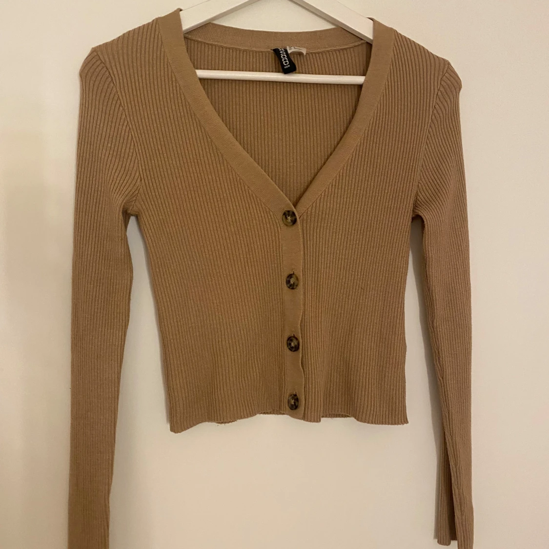 Beige ribbad kofta från H&M Divided