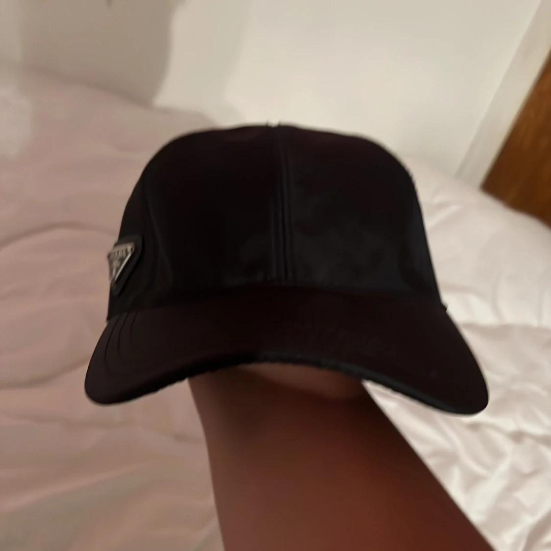 Svart keps från Prada i bomull - 2