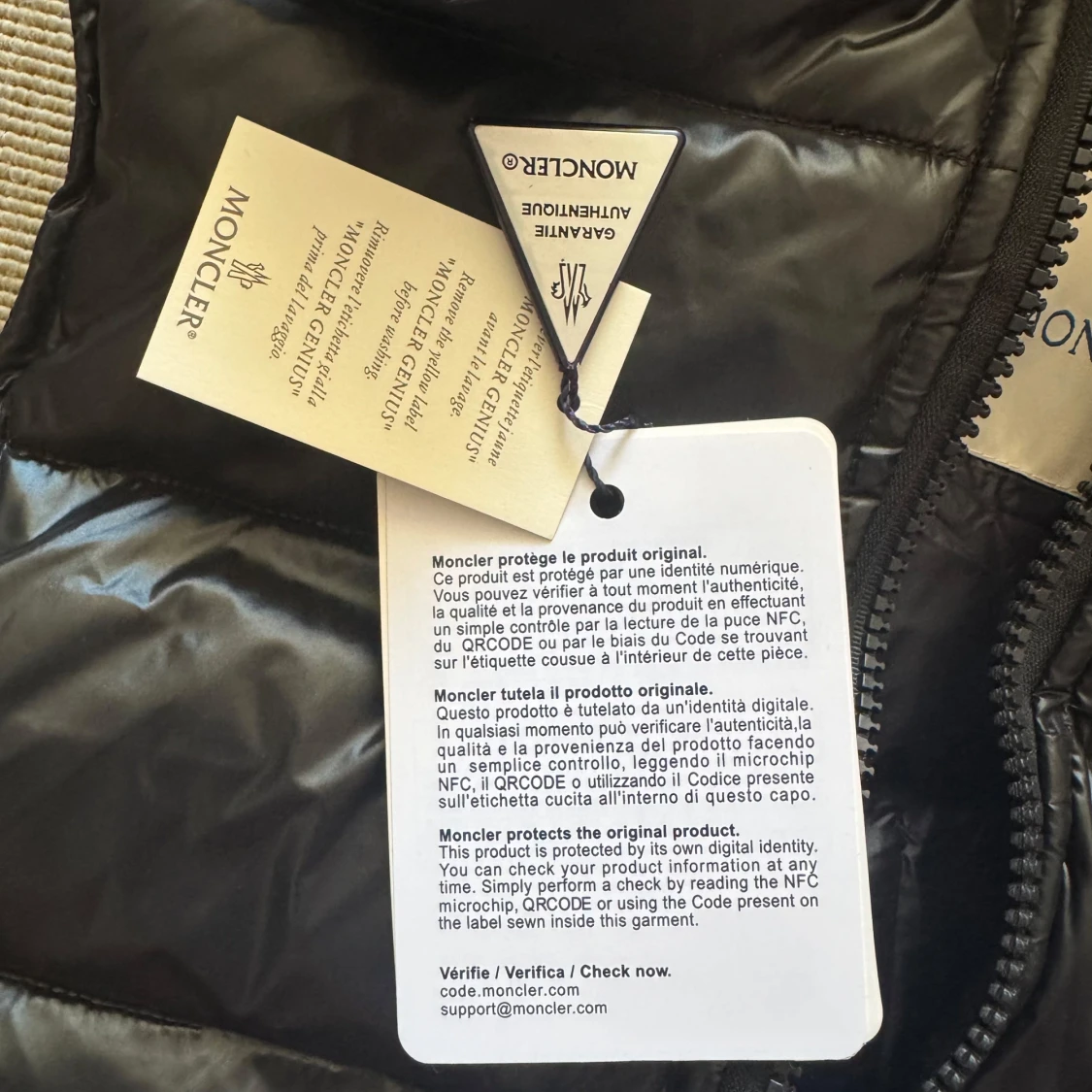 Black Moncler vest/Svart väst - 3