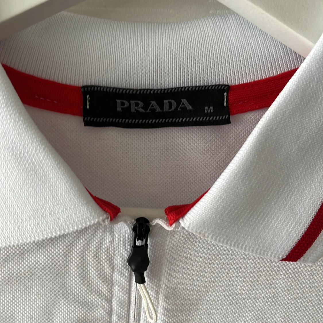 Vit piké från Prada - 2