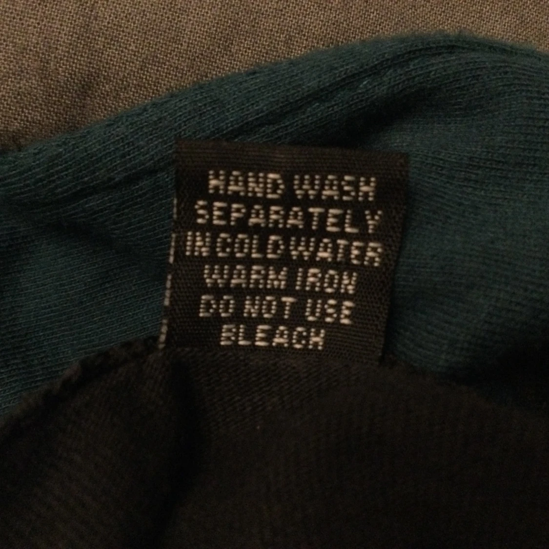  klänning med broderade detaljer S - 2