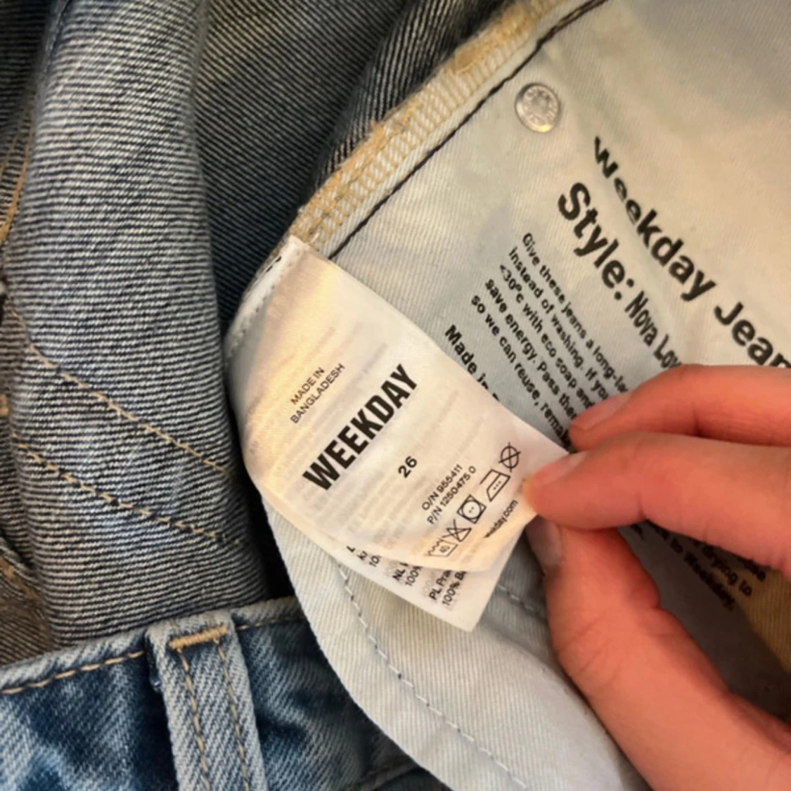 Weekday Nova Low Slim Bootcut Jeans med mönster - 3