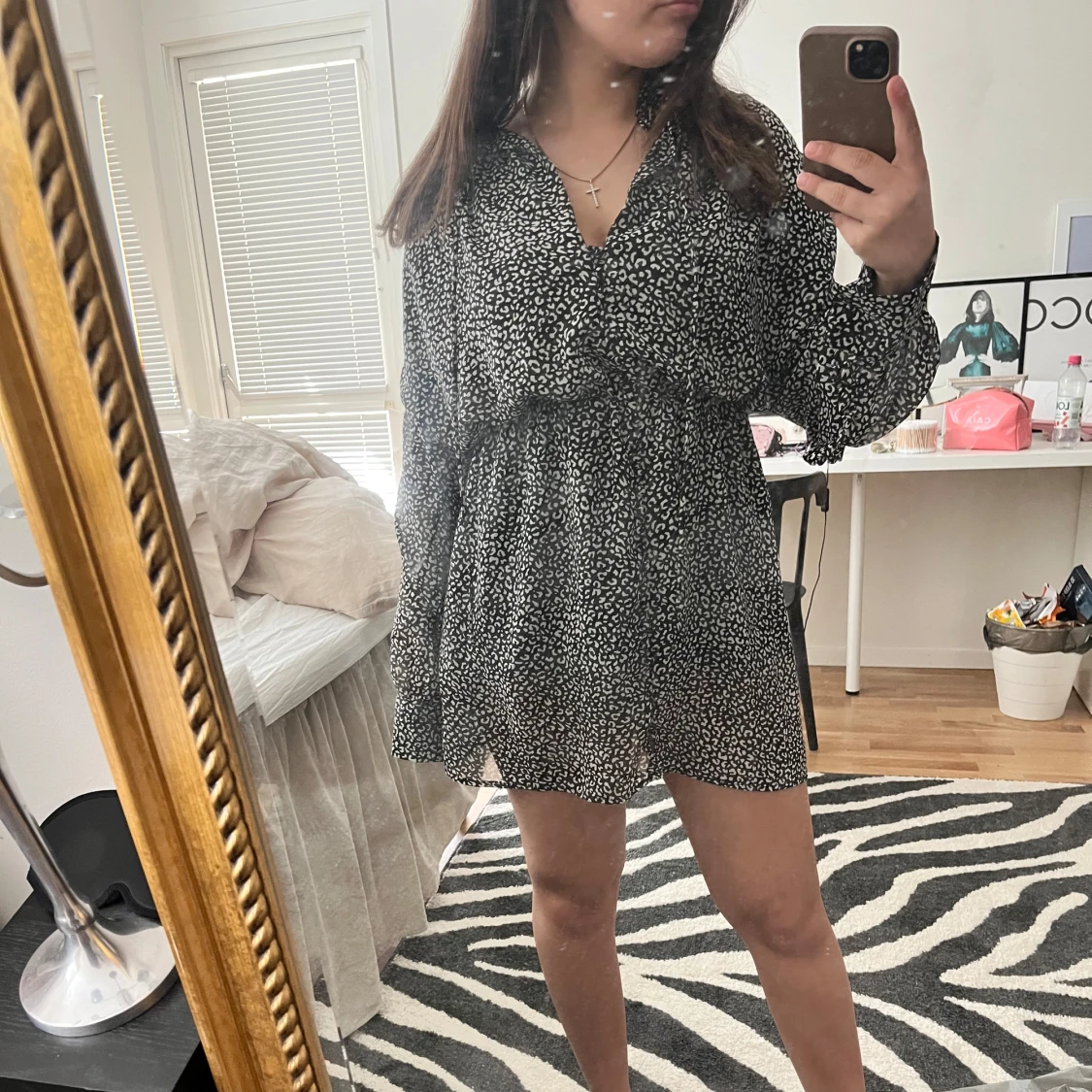 Svartvit kortklänning från Golden Live - 3