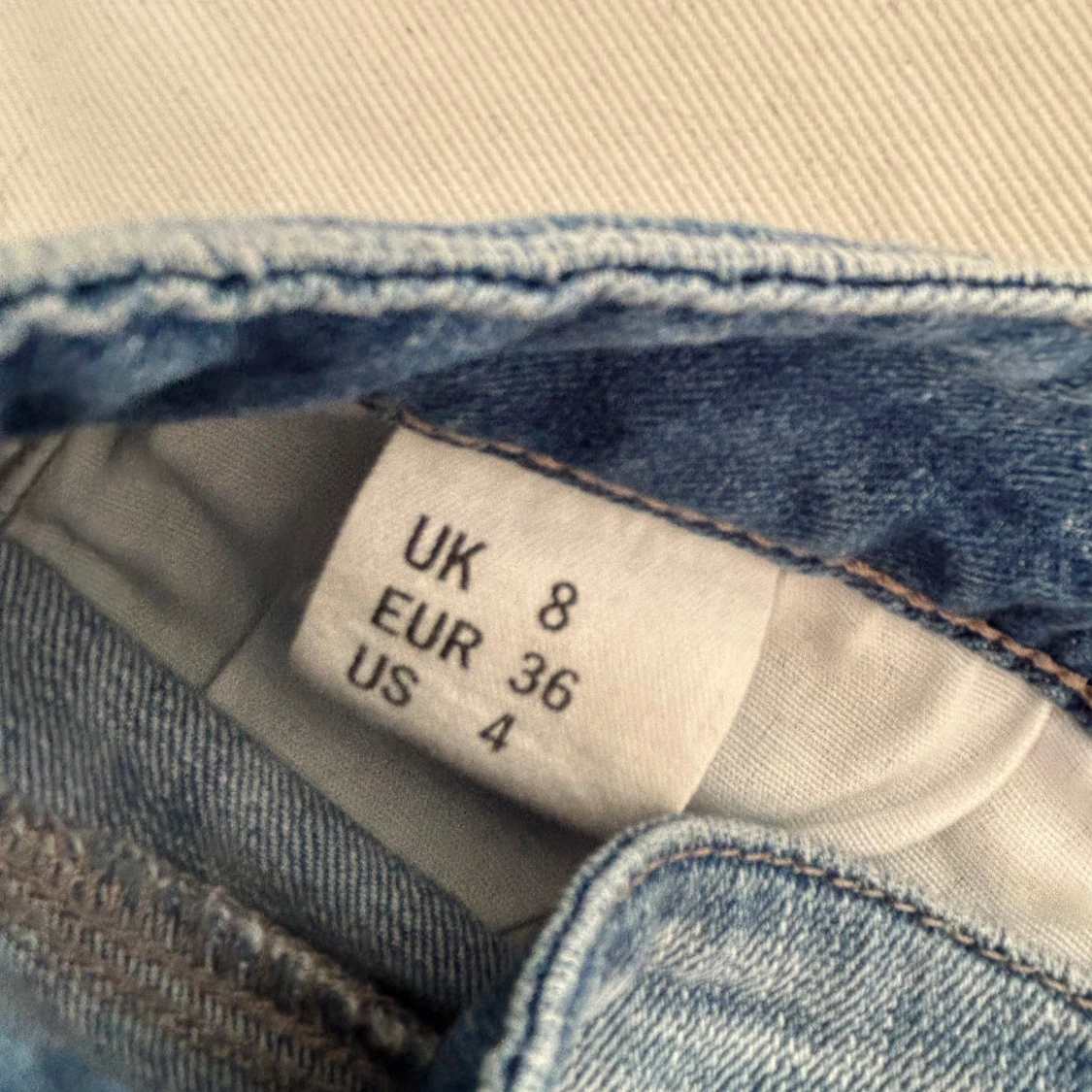 Ljusblå jeansshorts med fransar från Topshop Moto - 3