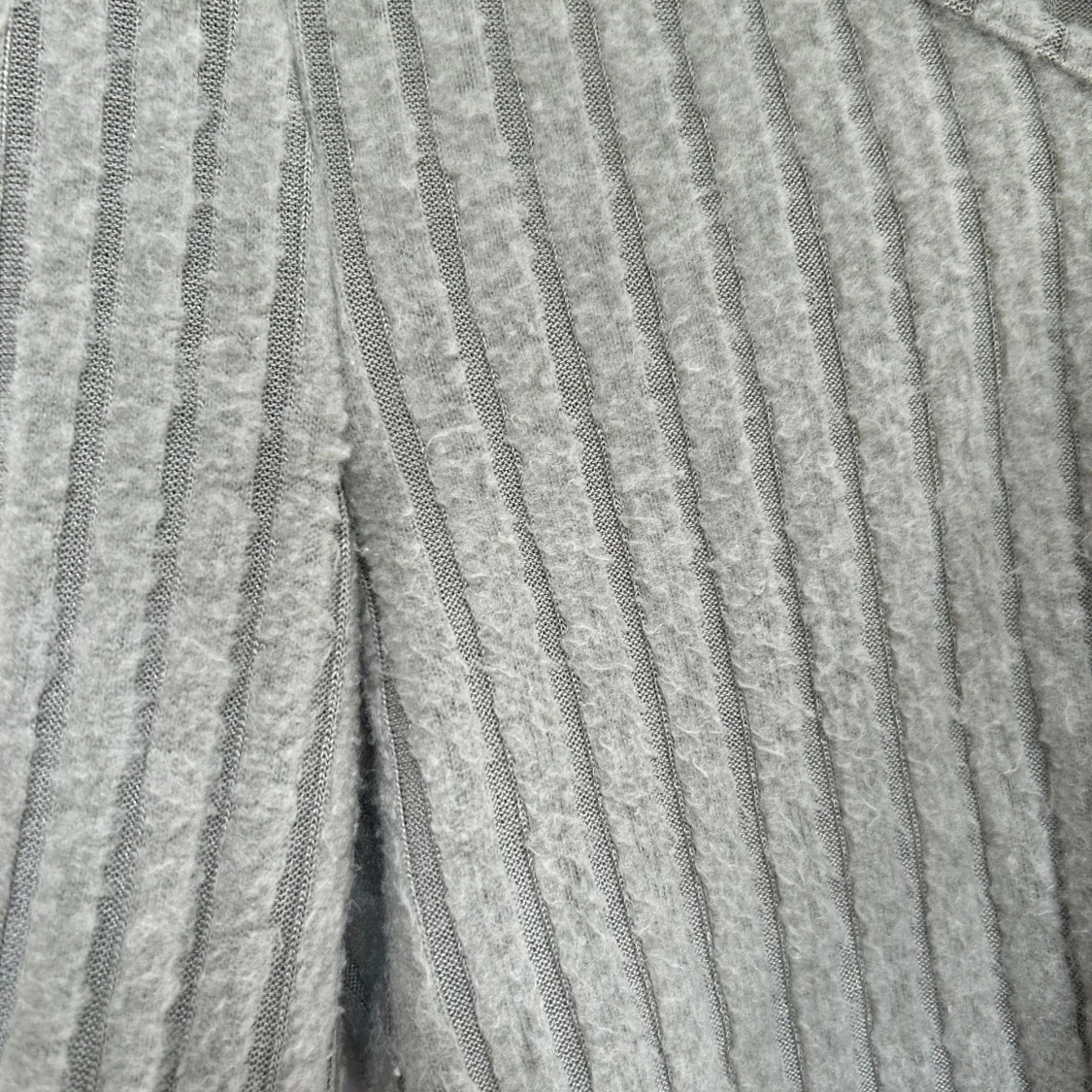 Grön croppad ribbad tröja  - 2