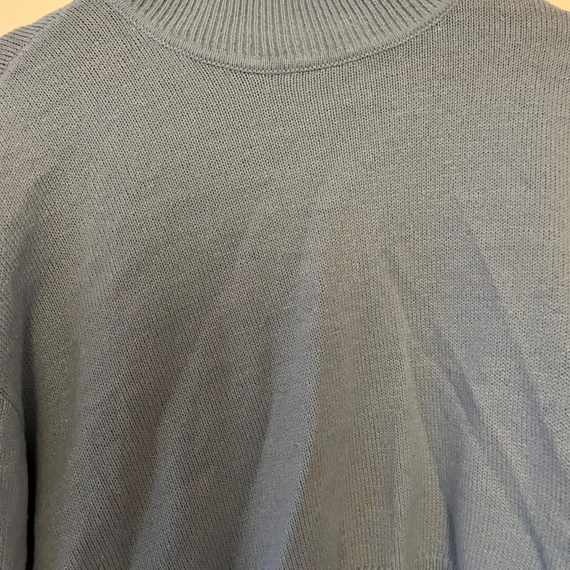 Ljusblå stickad - 1