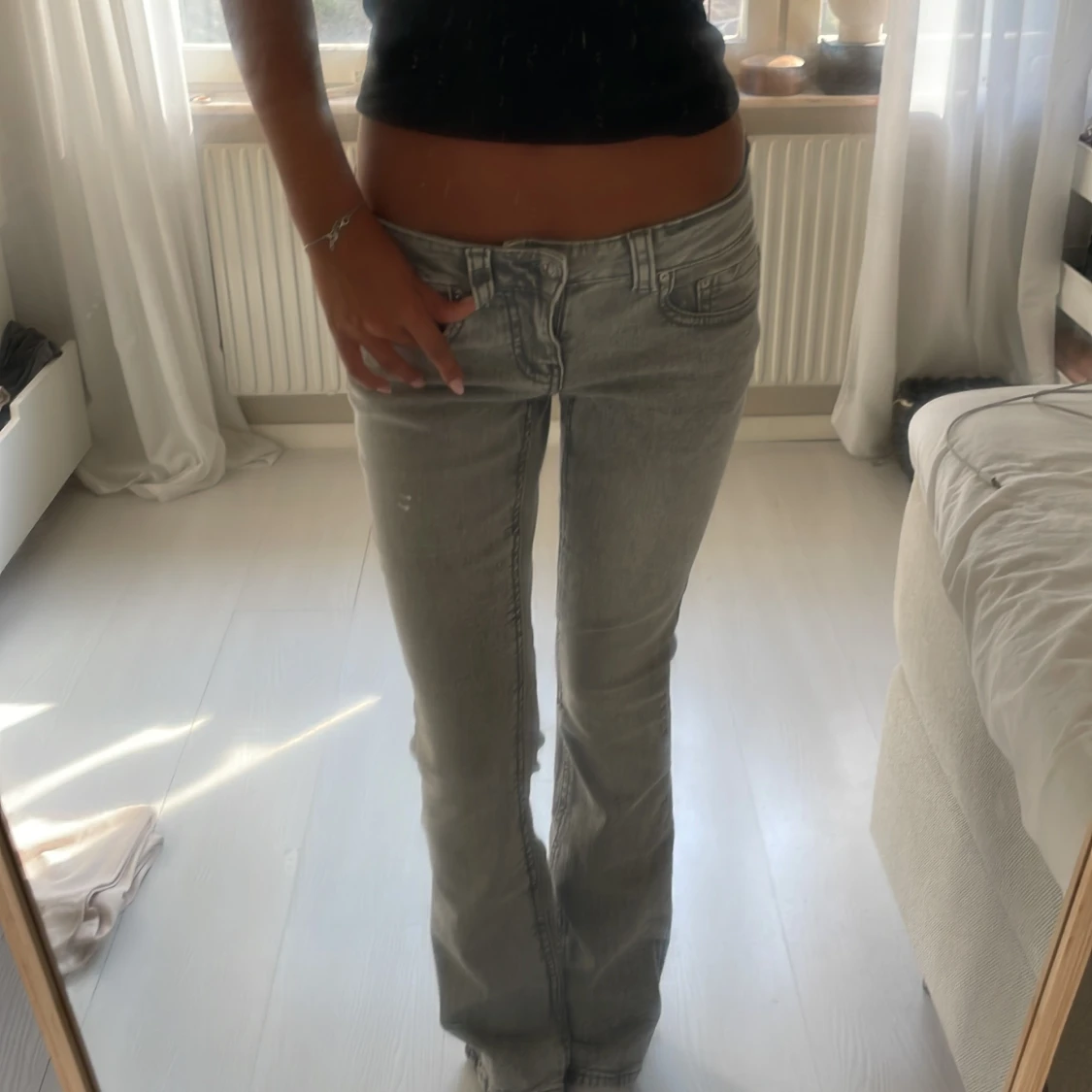 Grå bootcut jeans från Perfect Jeans