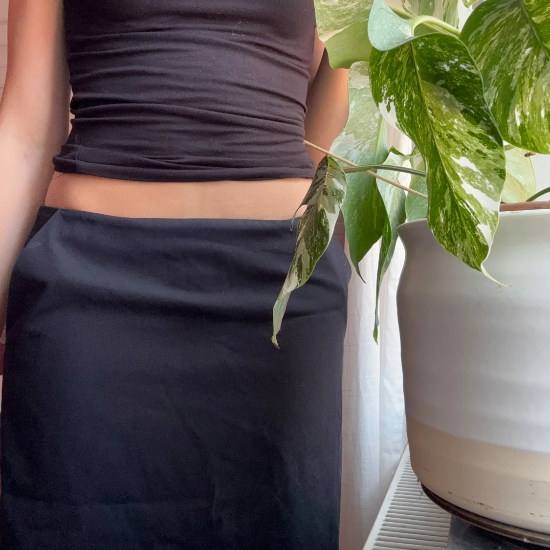 Svart långkjol med dragkedja