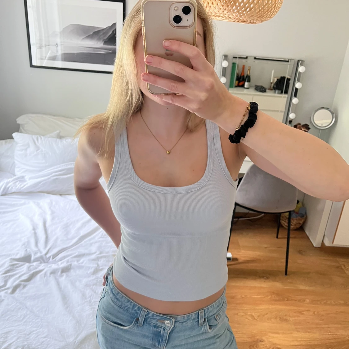 Lila ribbat linne från Gina Tricot