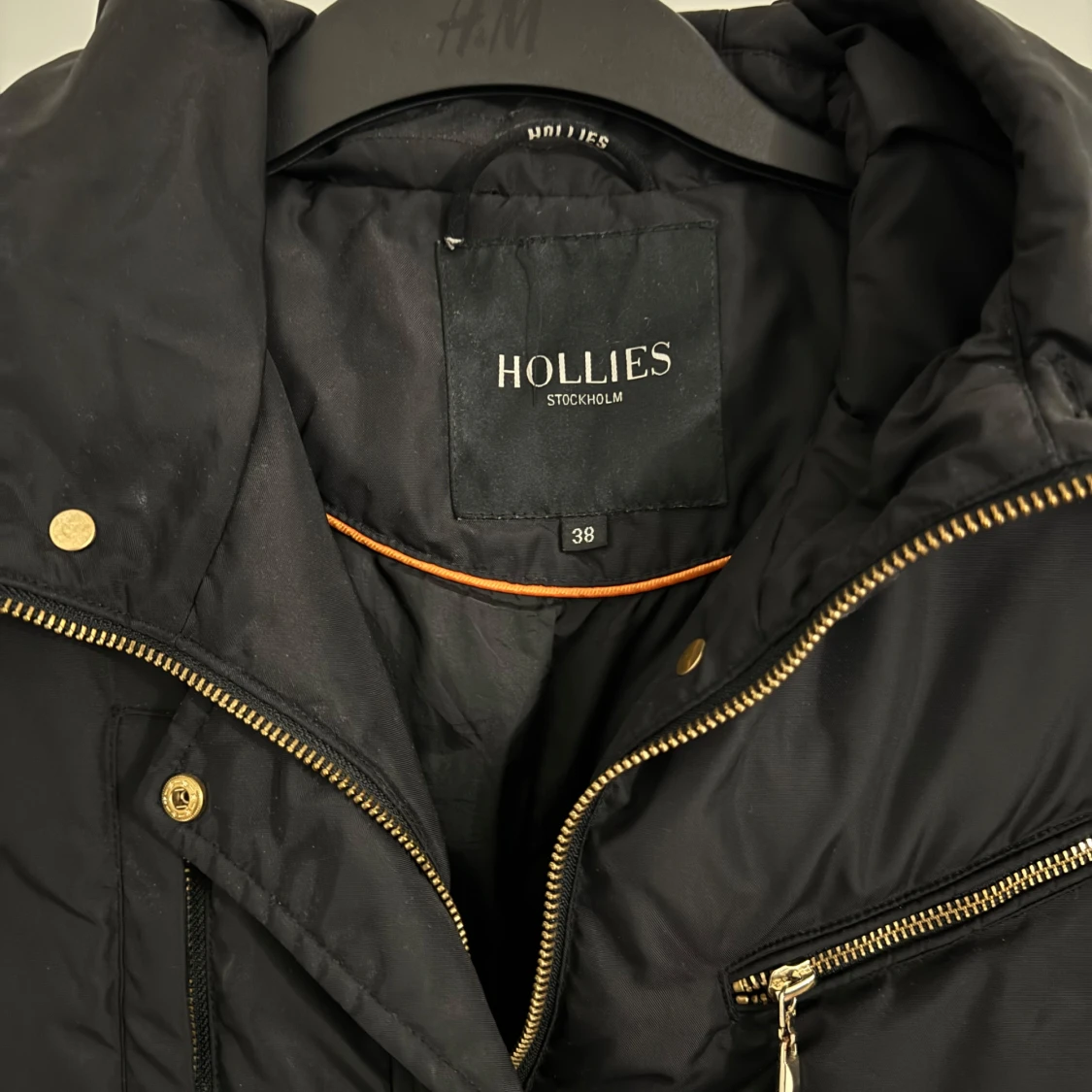 Svart dunjacka från Hollies utan päls  - 2