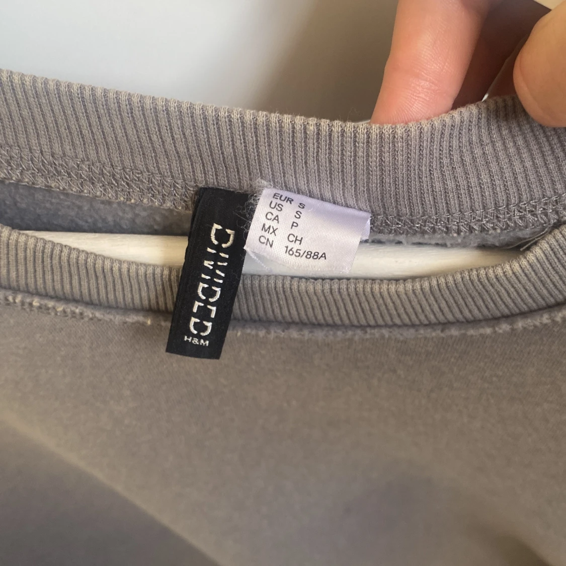 Grå loose sweatshirt från H&M Divided - 1