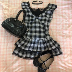 Plaid klänning - Jättevacker svart och vit plaid klänning! Storlek S, aldrig använd🖤