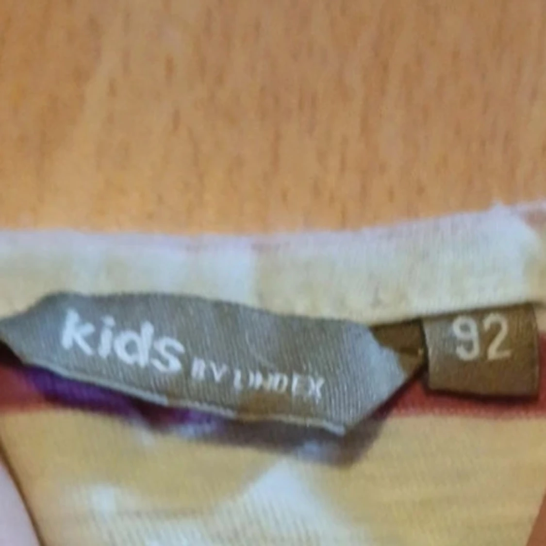 Randig kortklänning från Kids by Lindex - 2